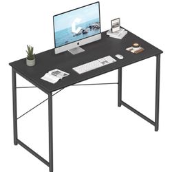 Black Desk
