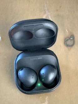 Samsung Bluetooth earphones