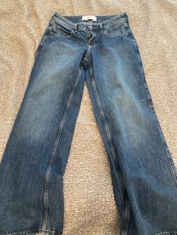 Hollister Low Rise Baggy Jeans 32 Inches