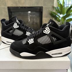 Size 10- Air Jordan 4 ‘White Thunder’