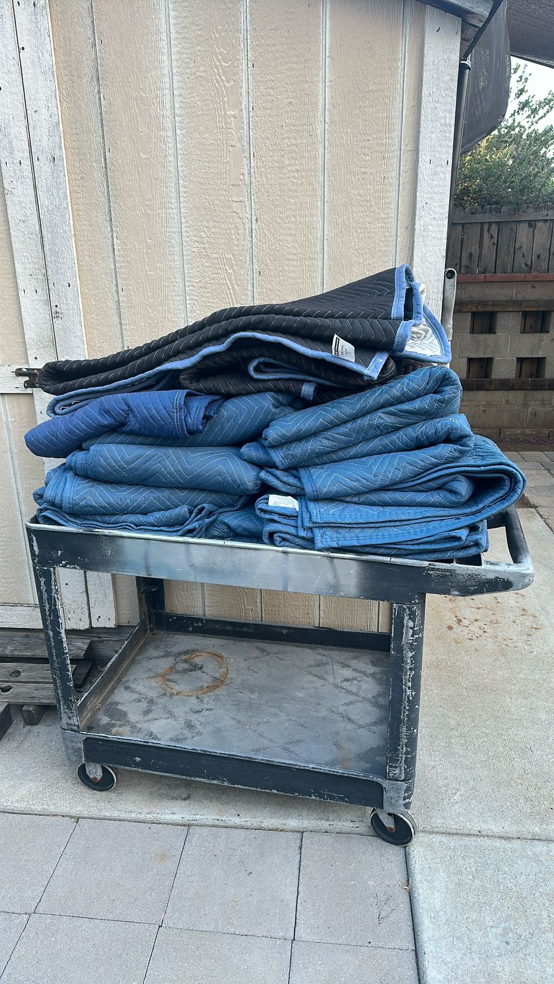 Free Moving Blankets You Pick Up Tomorrow