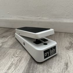 Dunlop 105Q Cry Baby Bass Wah Pedal