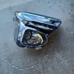 2022-24 Trax Headlight 
