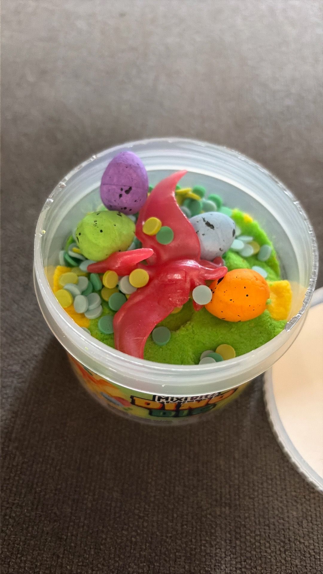 Dino dig sand new
