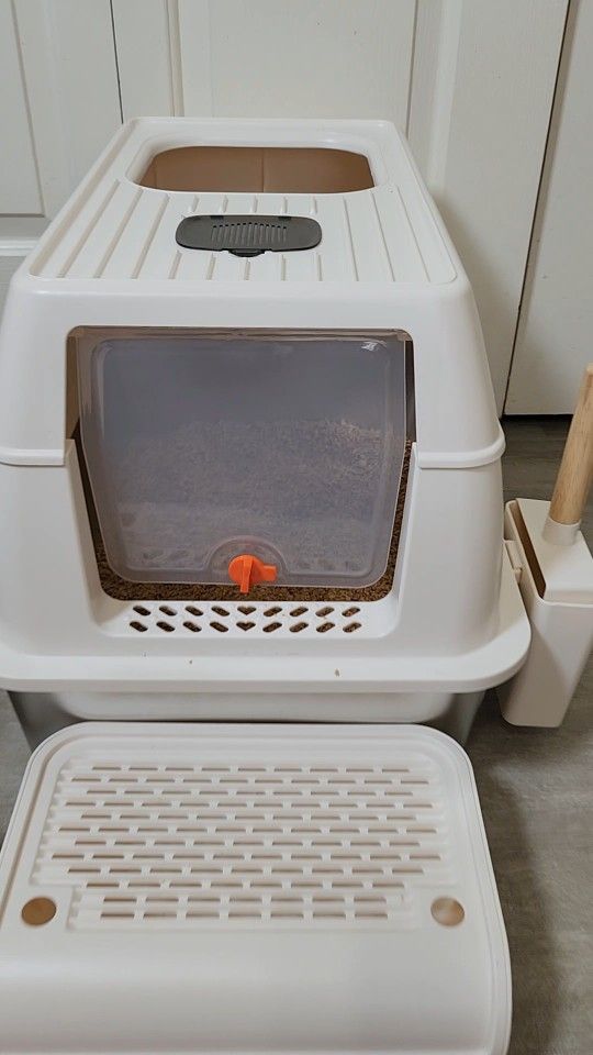 XL Cat Litter Box