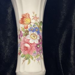 NWOT Aynsley Porcelain Vase Trimmed In Gold