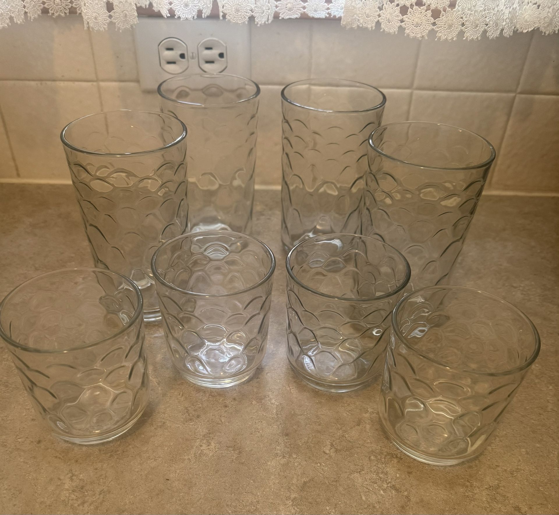 8 Textured Glasses