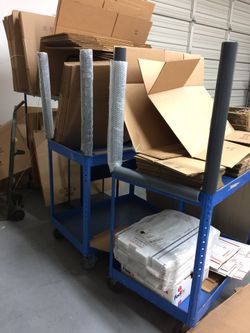 Warehouse products and heavy stuff Carrier cart with wheels