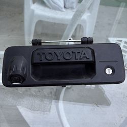 Manecia de conpuerta con Camara