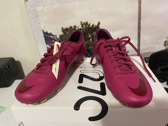 Nike Mercurial Soccer/cleats