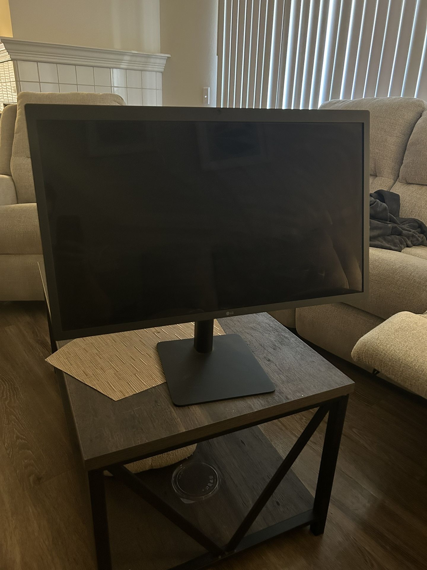 LG 5k 27 Inch Monitor