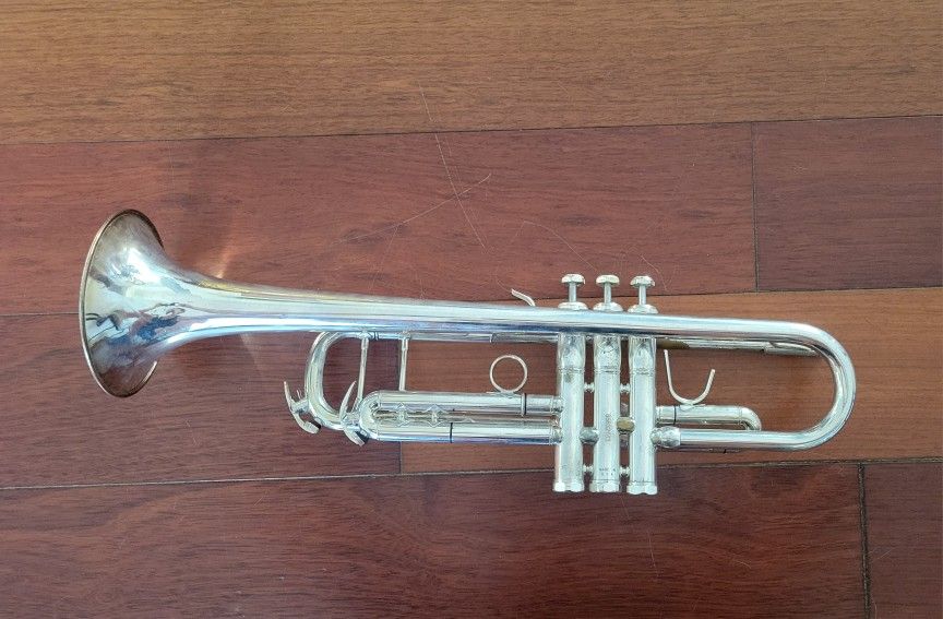 Bach Stradivarius Model 43 Bb Trumpet