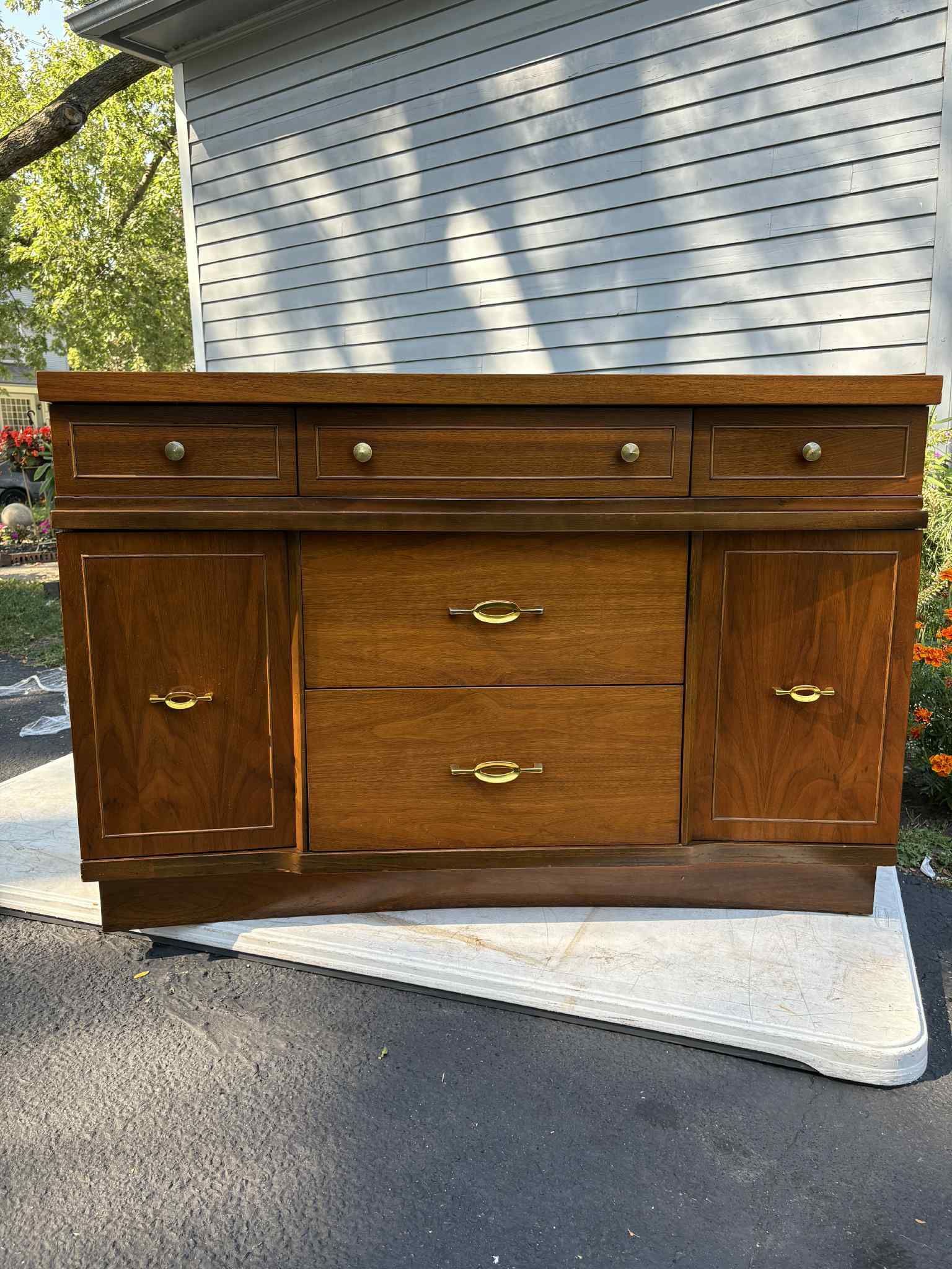 Stanley Furniture Mid Century Dresser Buffet