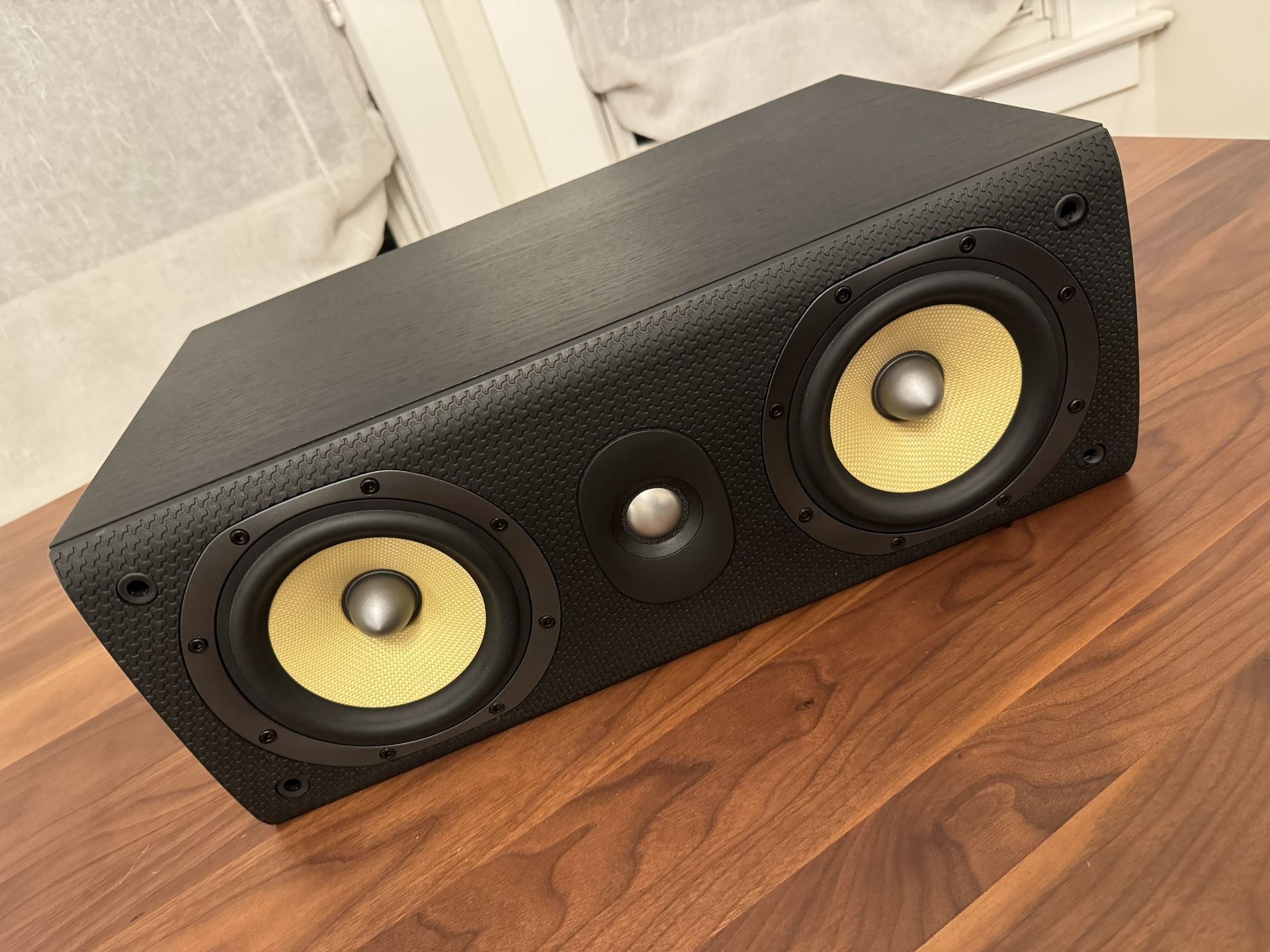 B&W LCR60 S3 Center Speaker
