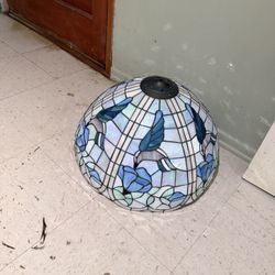 Tiffany Style Lamp 