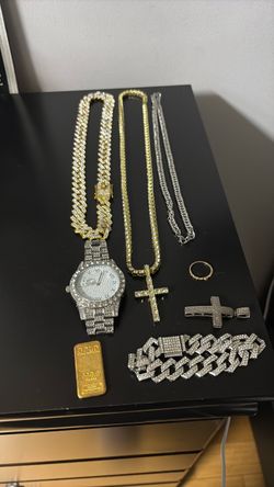 Full set of jewelry