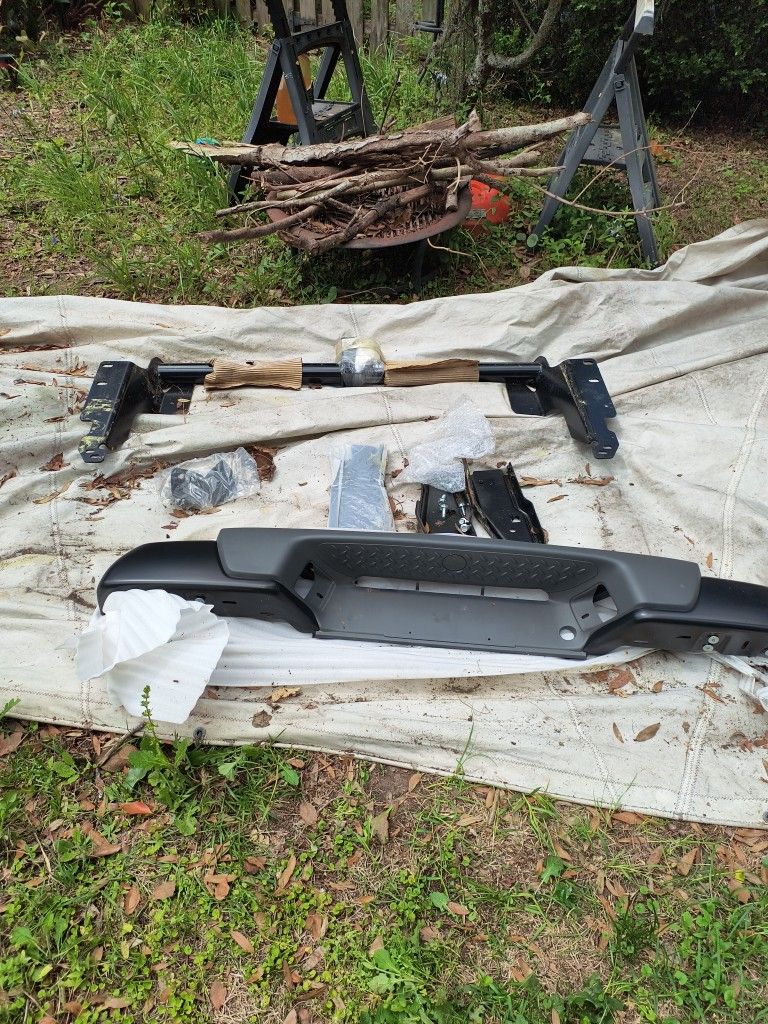 2004 On Chevy Colorado Rear Bumper And Hitch.