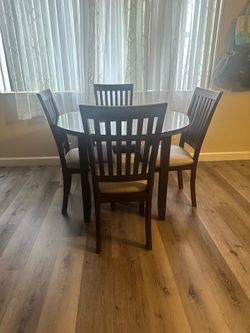 Dinning table