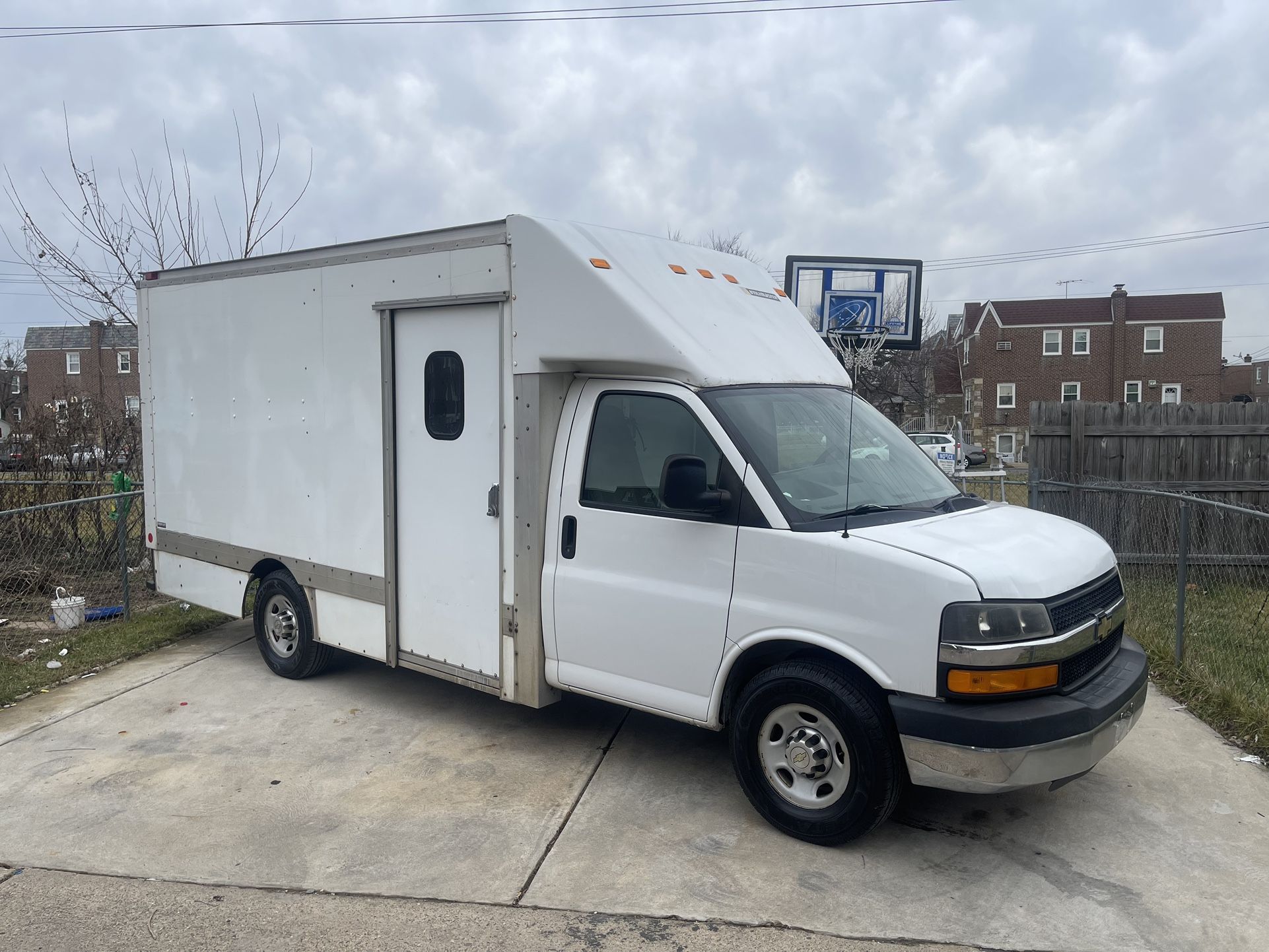 2012 Chevy Express Box Truck