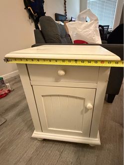 White Wood Nightstand with Drawer and Cabinet