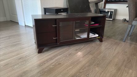 tv table