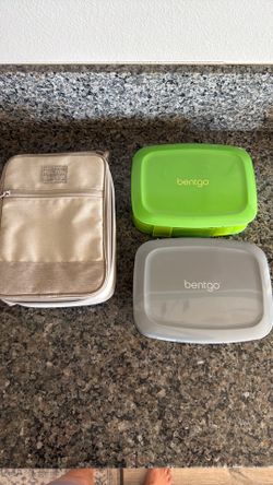2 Bentgo lunch boxes with lunch bag