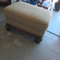 $20 Ottoman 