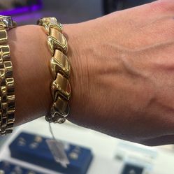 Hugs And Kisses Bracelet 