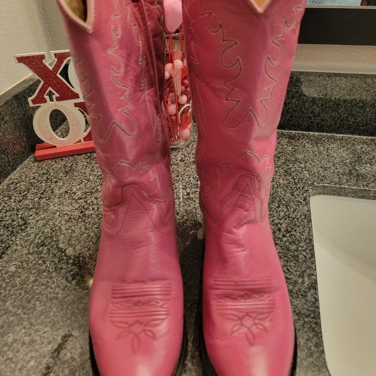 Red Cowboy Boots for Sale in San Antonio, TX - OfferUp