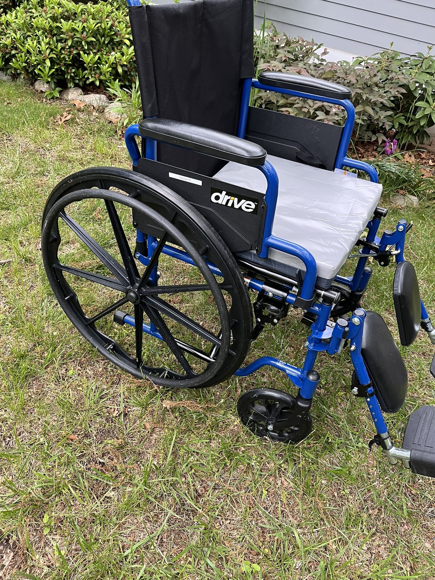 Drive Medical 18in. Blue Streak Wheelchair With Flip Back Desk Arms