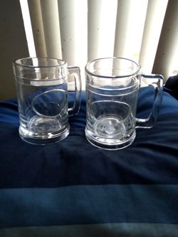 $3.00 - 2 Mugs - New