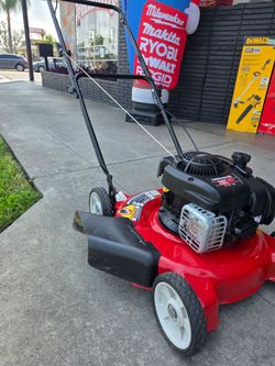 YARDMACHINE GAS 20"IN LANW MOWER