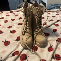 Tan/cream military boots