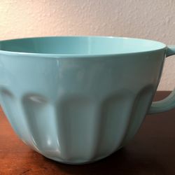 Baking Measuring/Mixing Cup with Nonslip - Large