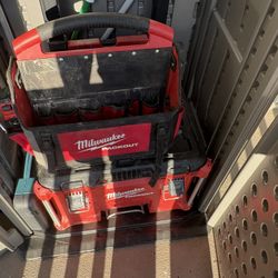 Milwaukee Pack out Tool Bag 
