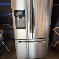 SAMSUNG 27 cu. ft. Large Capacity 3- Door French Door Refrigerator ...