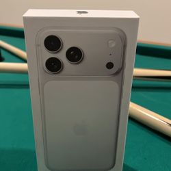 iPhone 17 Pro Max – 512GB – BRAND NEW SEALED 