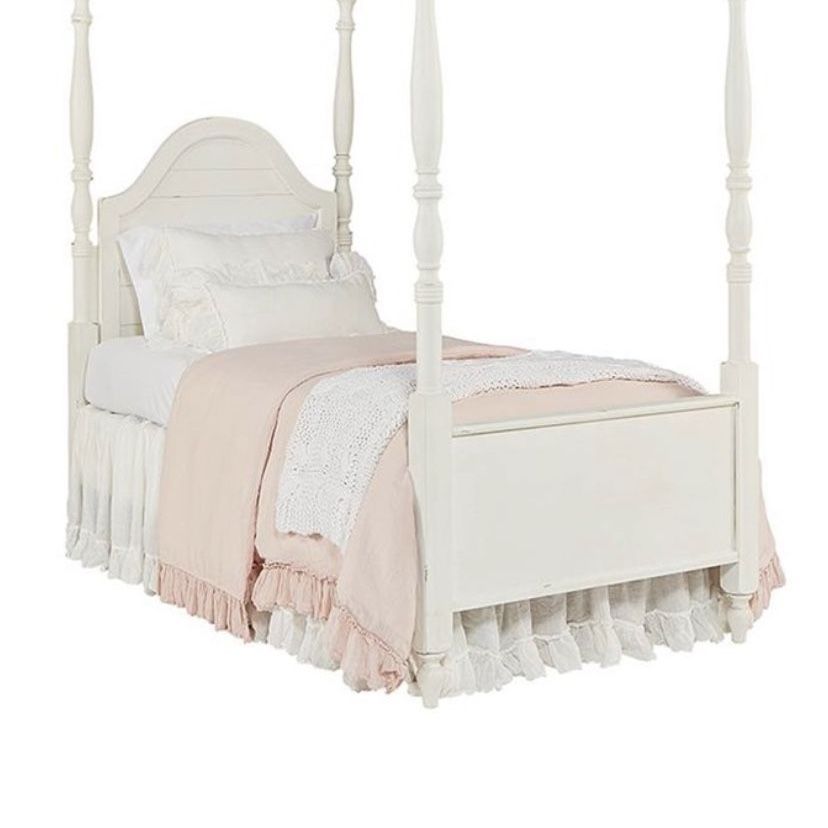 Magnolia Homes Camelback Twin Poster Bed By Joanna Gaines for Sale in Glendale AZ OfferUp