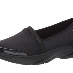 BZees Women's, Lollipop Slip-On
Size 9.