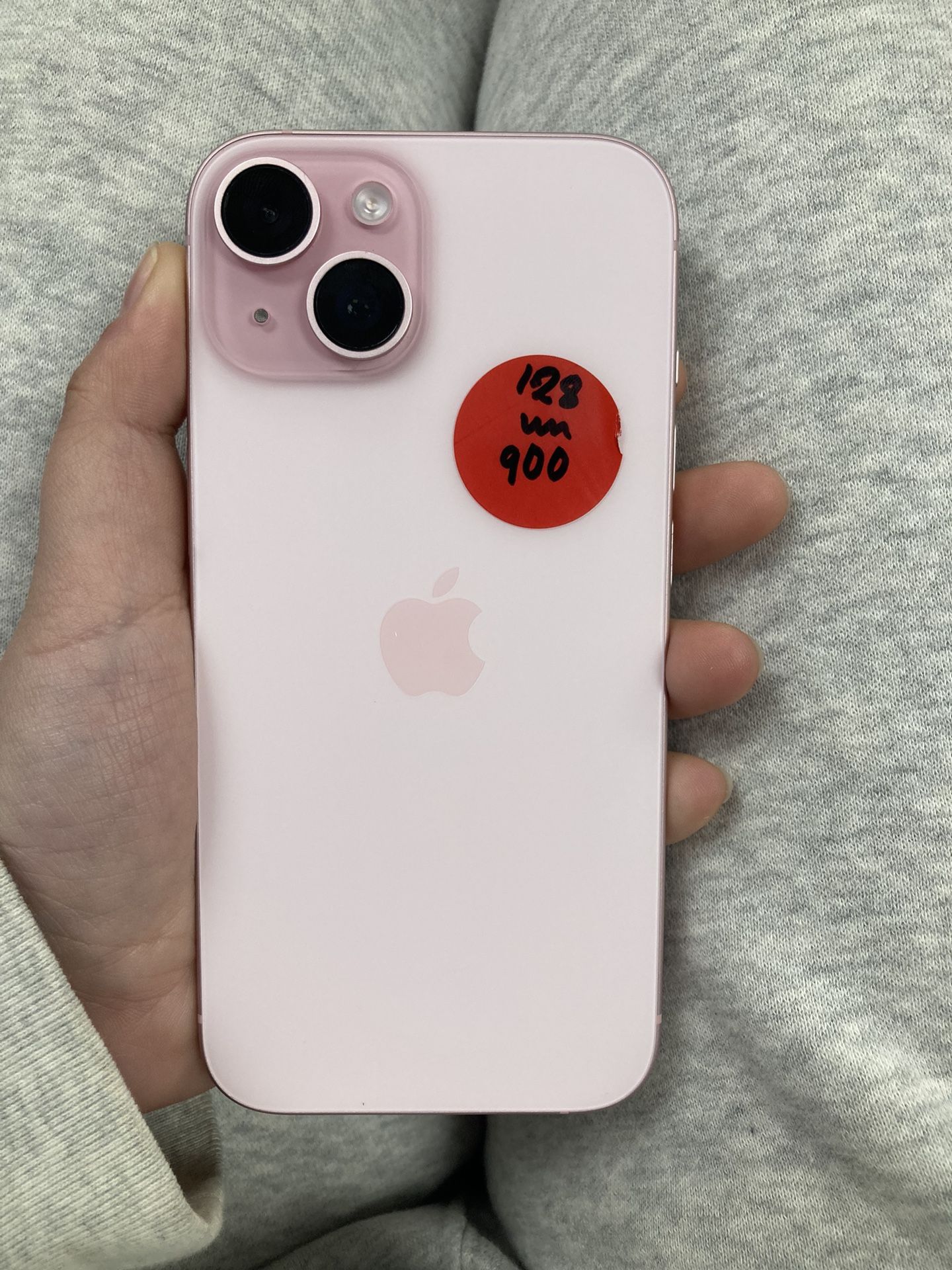 Factory Unlocked Iphone 15 128 gb comes with store warranty