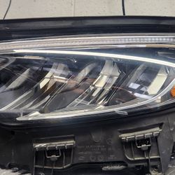 2023 Glc 300 LED HEADLIGHT