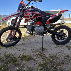 2022 SSR 125 Dirt Bike 