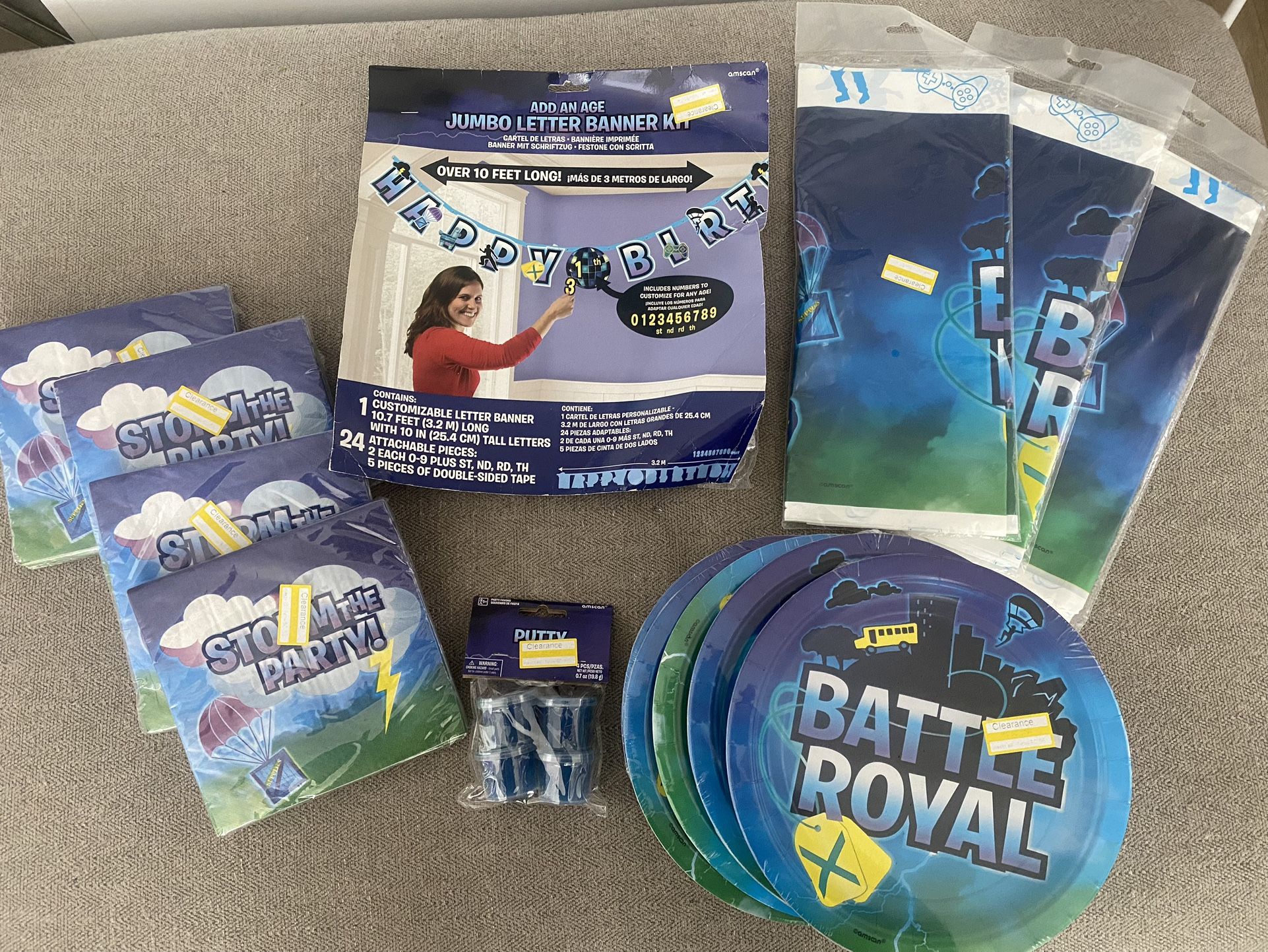 Fortnite Themed Birthday Party Supplies - Brand New Unopened 