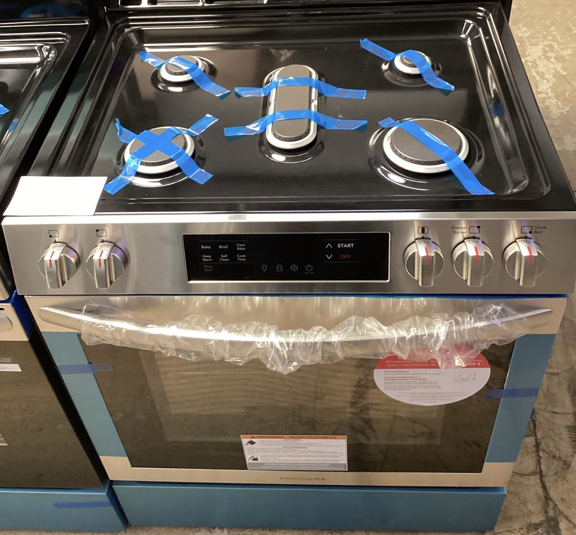 New FRIGIDAIRE 30” Gas Range