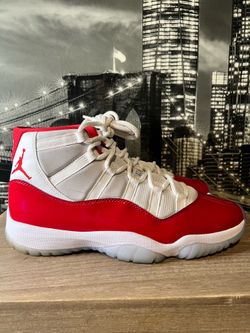 Jordan 11 Cherry Size 10 $140