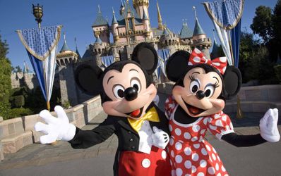 Looking for 4 adult Disneyland 3 day hopper tickets