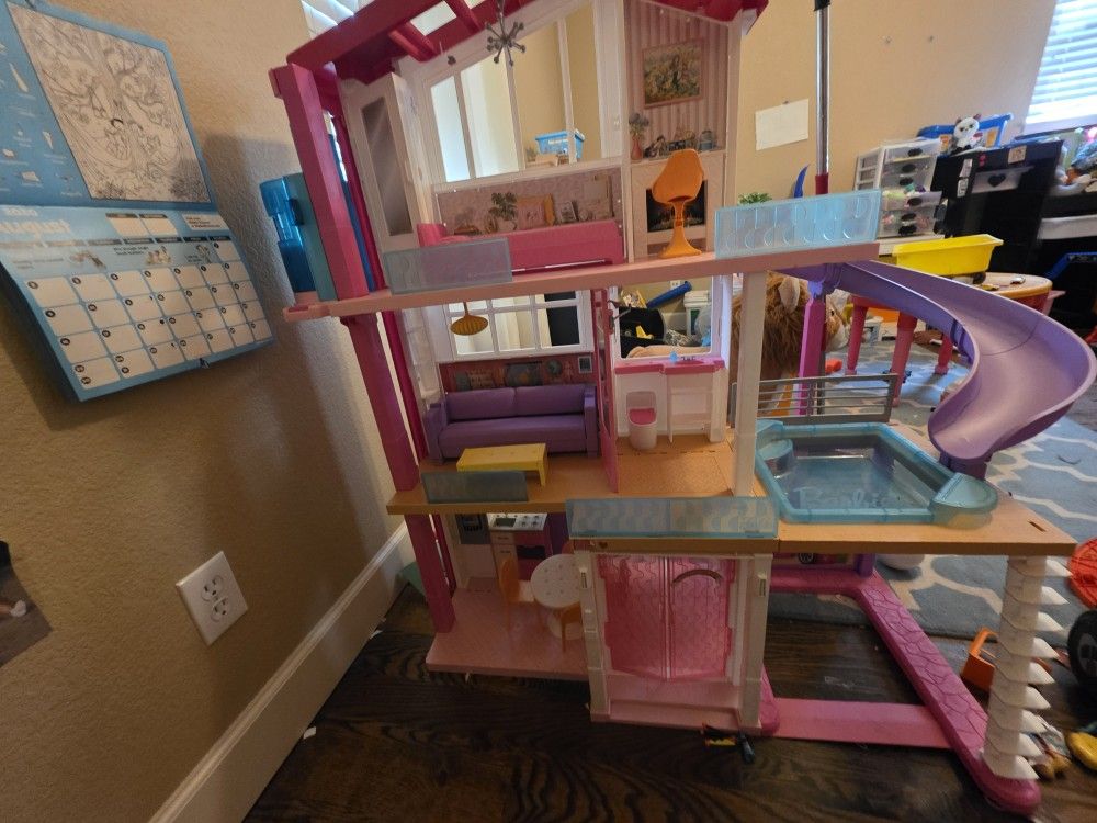 Barbie Dream House And Grab Bags