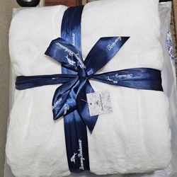 NEW! Tommy Bahama Flannel Blanket (DeZavala/Lockhill Selma 78230)
