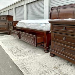 😴💤😴 King Bedroom Set Dresser Two Nightstand Storage King Bed Frame Solid Wood