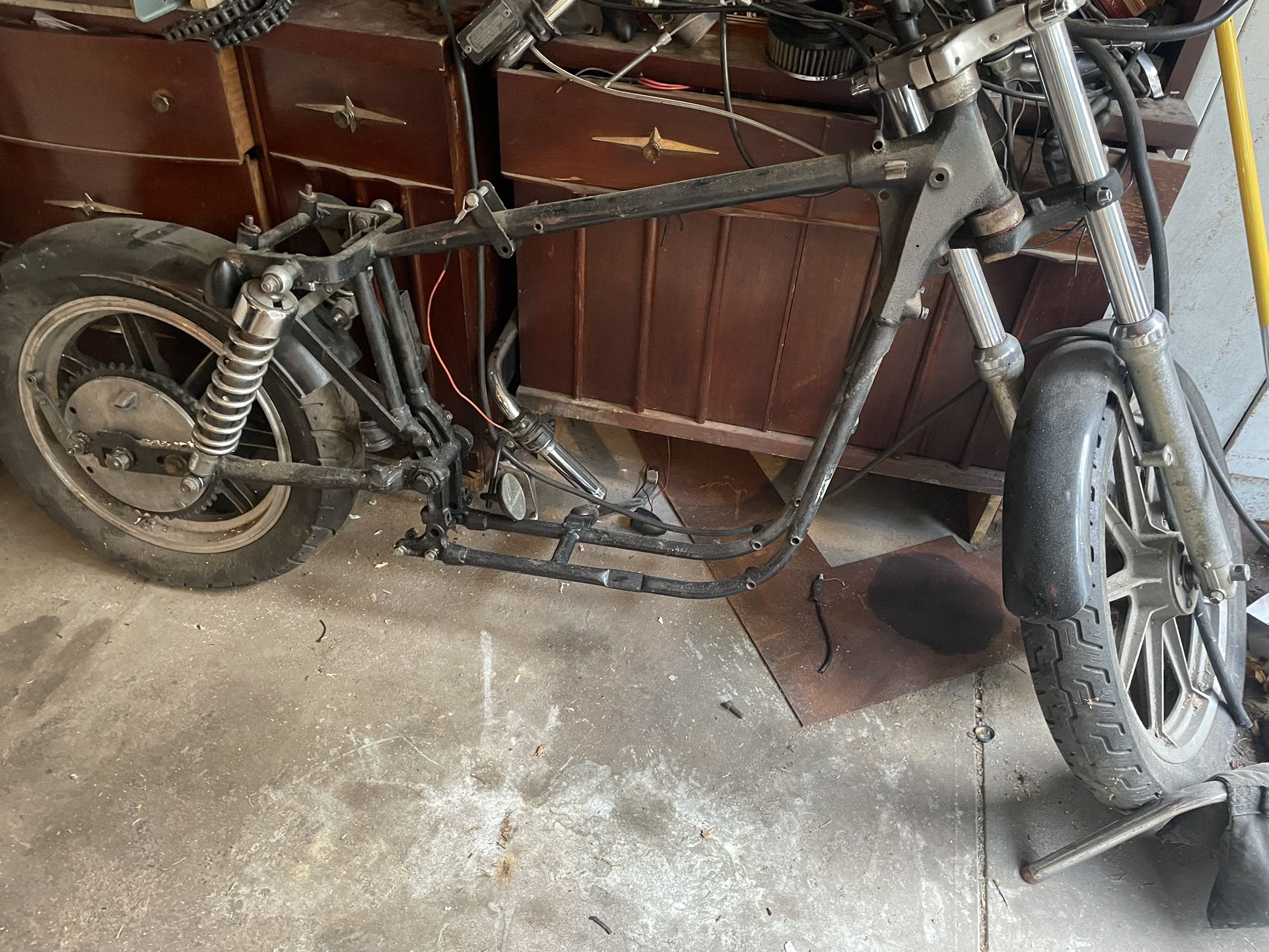 1977 Harley Davidson Sportster Rolling chassis .Clean Title